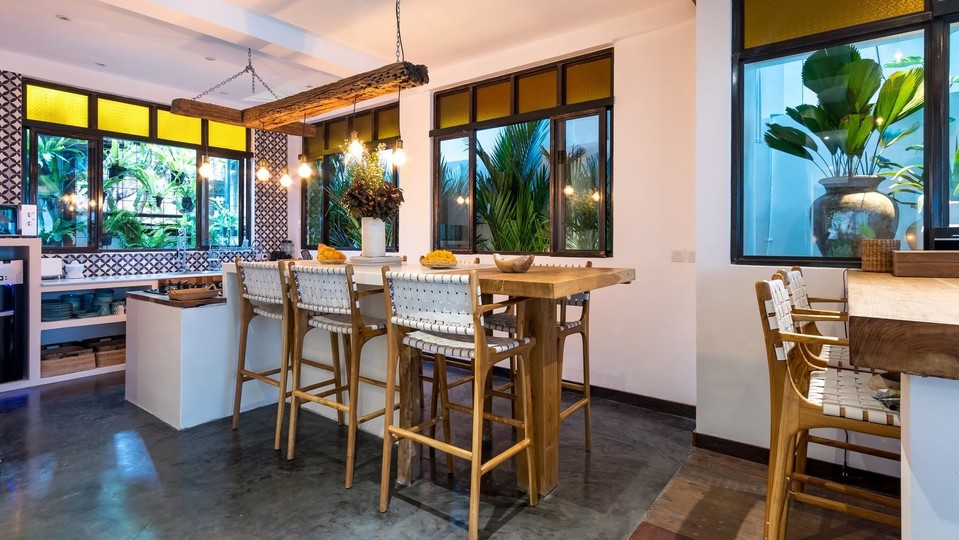 Huzurlu 4 Yatak Odalı Havuzlu Tatil Villası, Bali Villa 2205