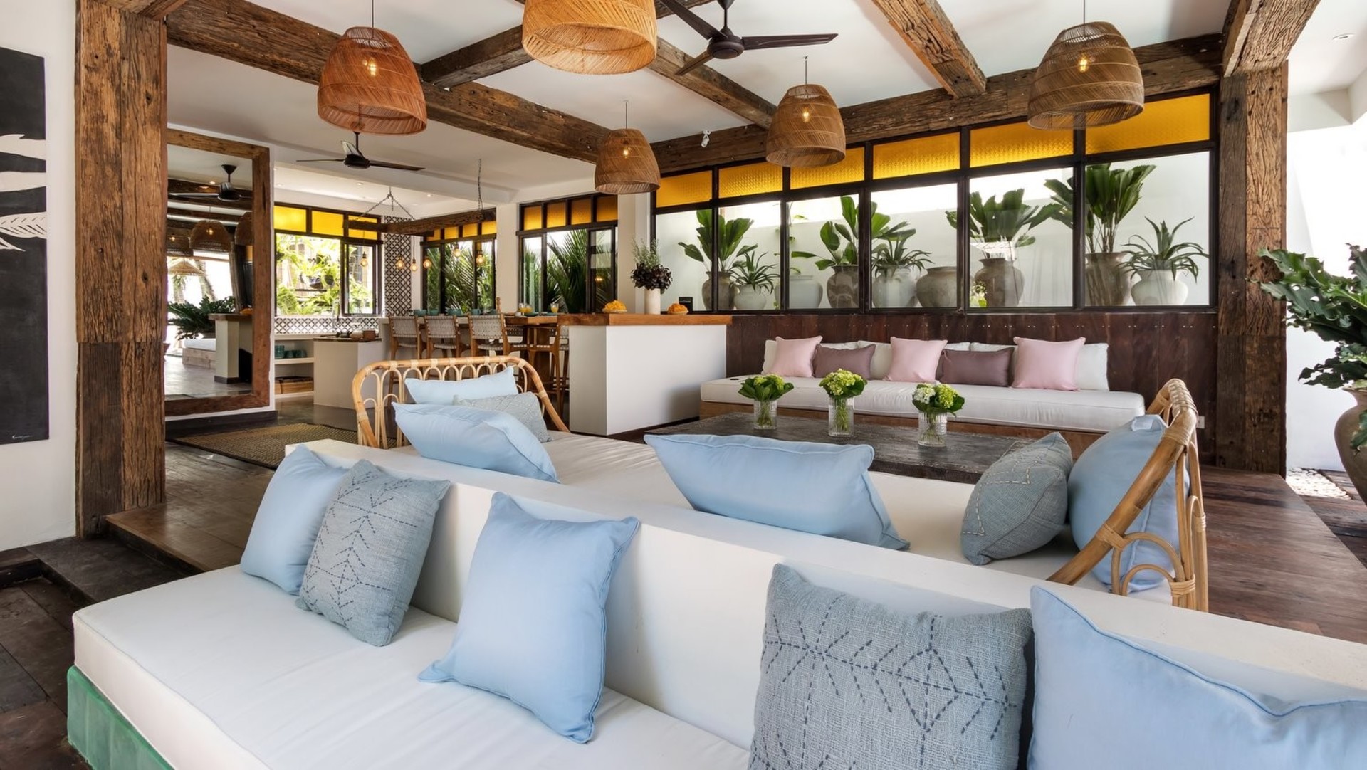 Huzurlu 4 Yatak Odalı Havuzlu Tatil Villası, Bali Villa 2205