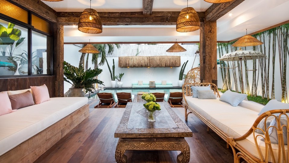 Huzurlu 4 Yatak Odalı Havuzlu Tatil Villası, Bali Villa 2205