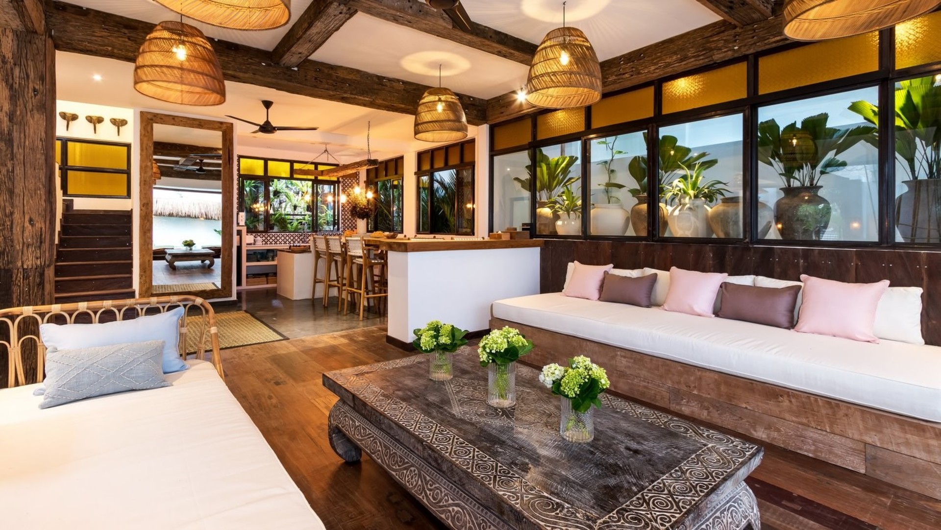 Huzurlu 4 Yatak Odalı Havuzlu Tatil Villası, Bali Villa 2205