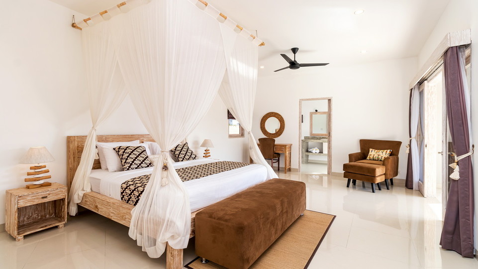Bali'de Havuzlu ve Balkonlu Şirin 7 Yatak Odalı Villa, Bali villa 2206