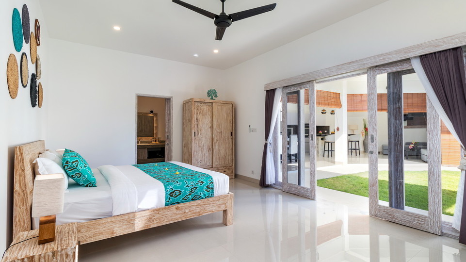 Bali'de Havuzlu ve Balkonlu Şirin 7 Yatak Odalı Villa, Bali villa 2206