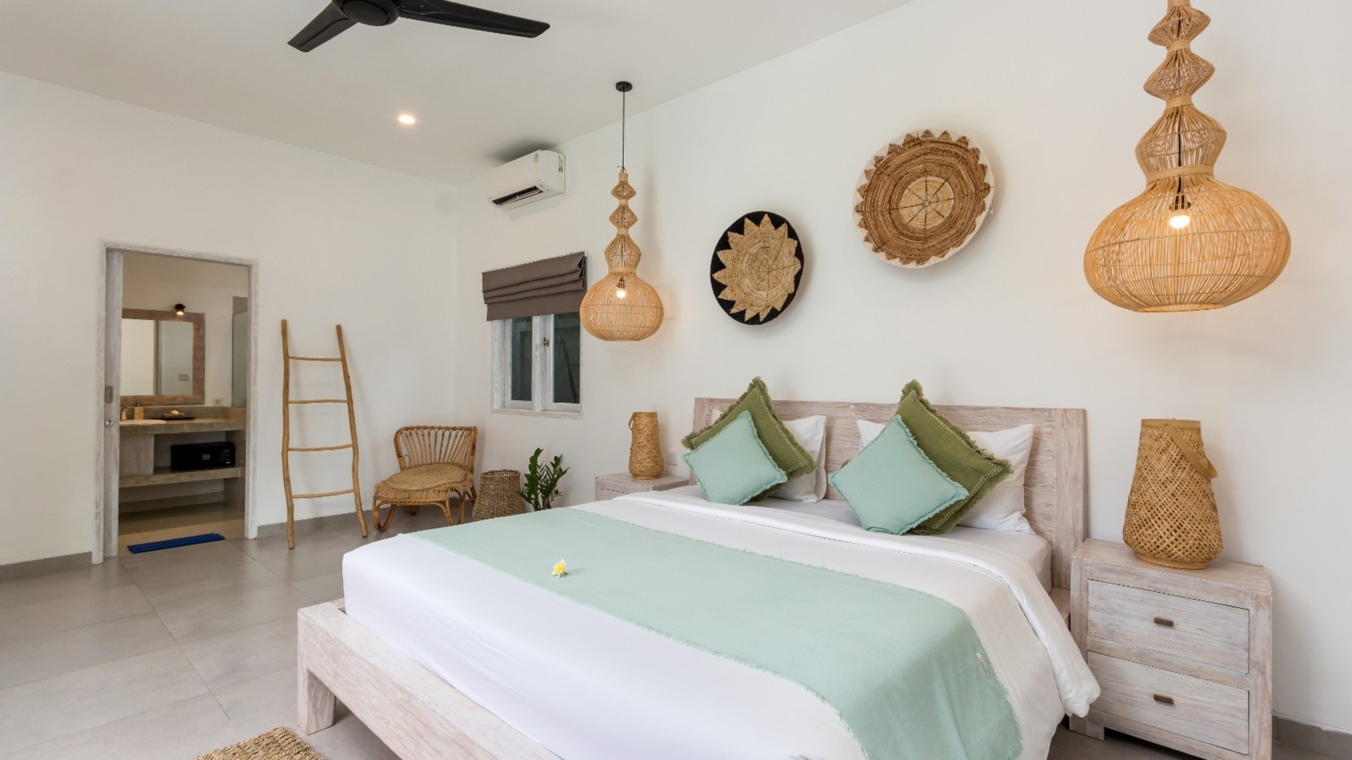 Bali'de Havuzlu ve Balkonlu Şirin 7 Yatak Odalı Villa, Bali villa 2206