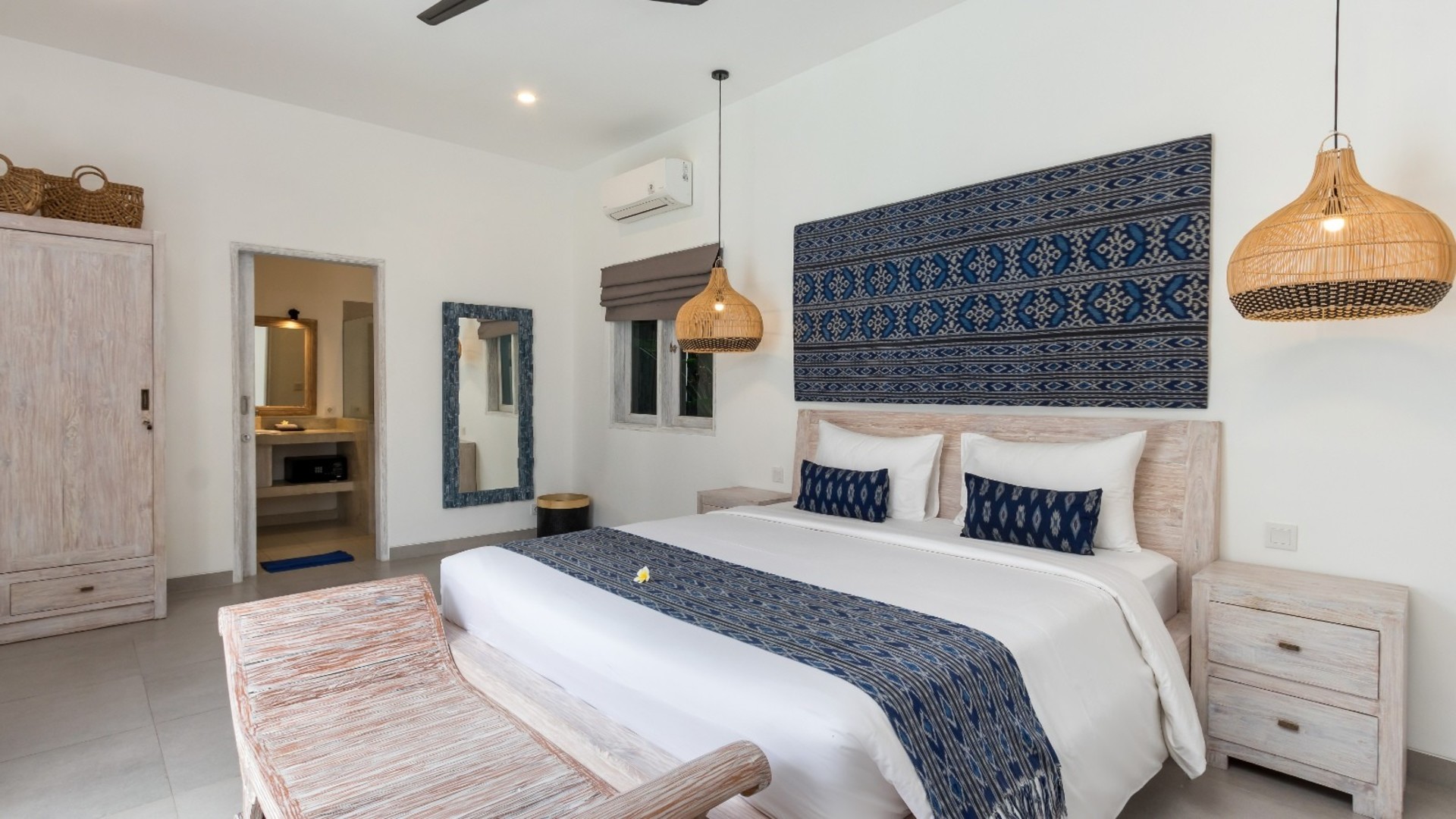 Bali'de Havuzlu ve Balkonlu Şirin 7 Yatak Odalı Villa, Bali villa 2206