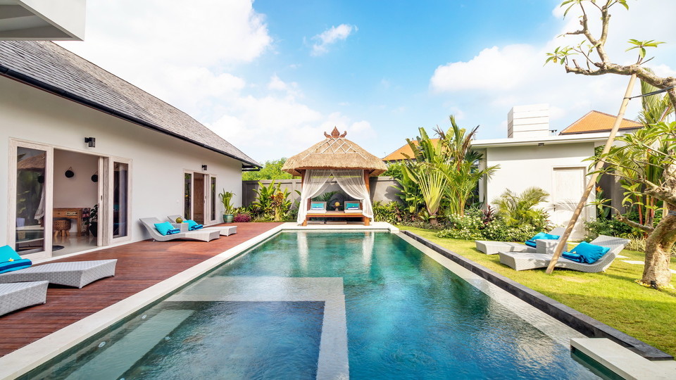 Bali'de Havuzlu ve Balkonlu Şirin 7 Yatak Odalı Villa, Bali villa 2206