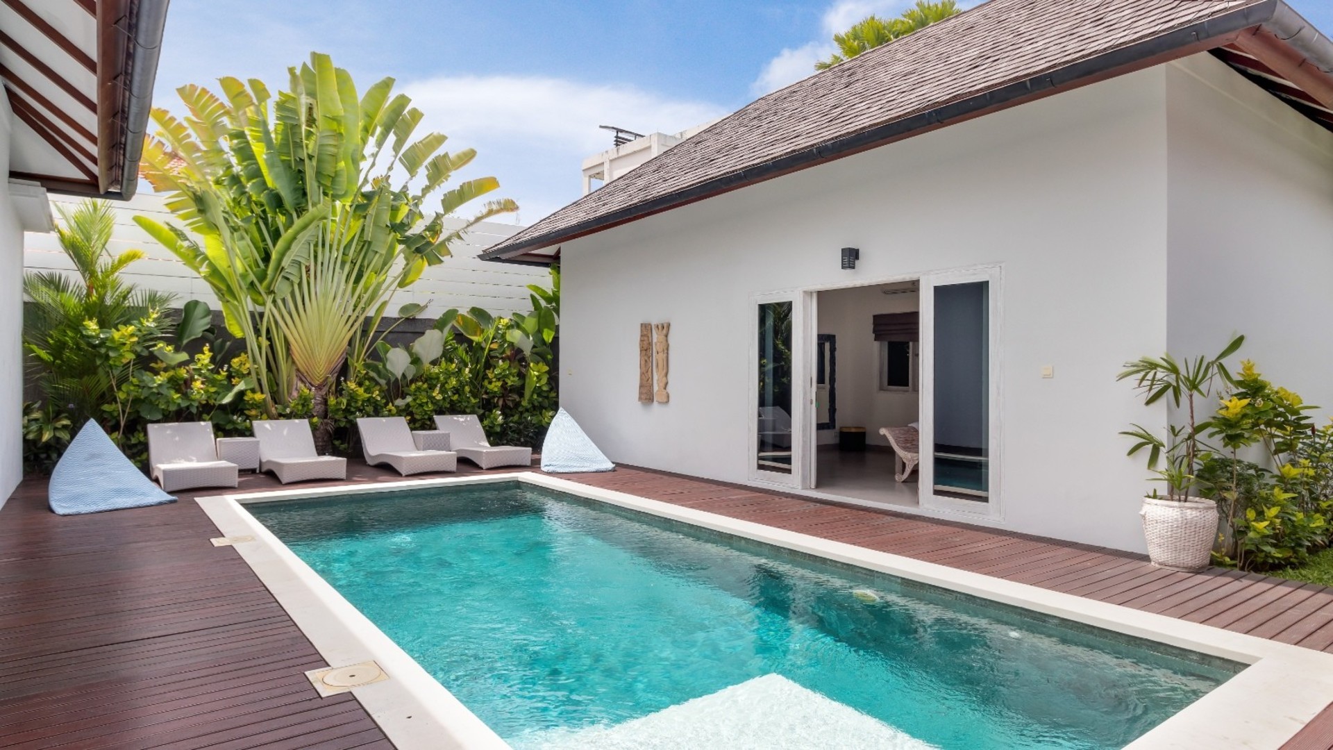 Bali'de Havuzlu ve Balkonlu Şirin 7 Yatak Odalı Villa, Bali villa 2206