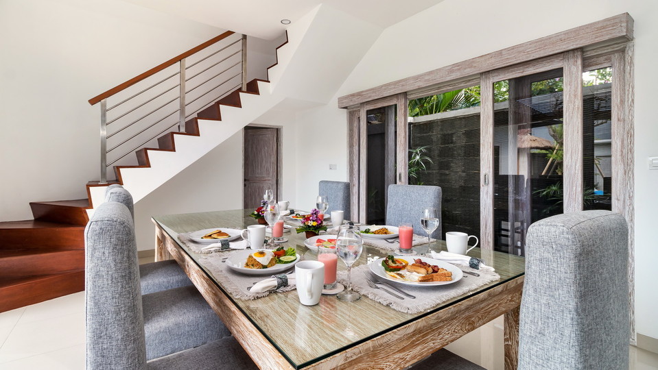 Bali'de Havuzlu ve Balkonlu Şirin 7 Yatak Odalı Villa, Bali villa 2206