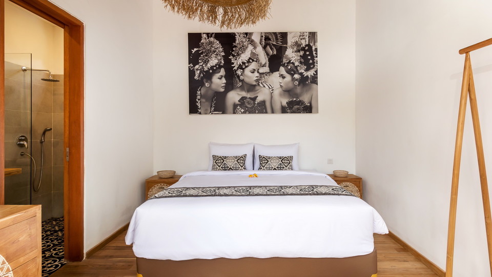 Bali'de Bahçeli ve Havuzlu Geniş 3BR Villa, Bali Villa 2208