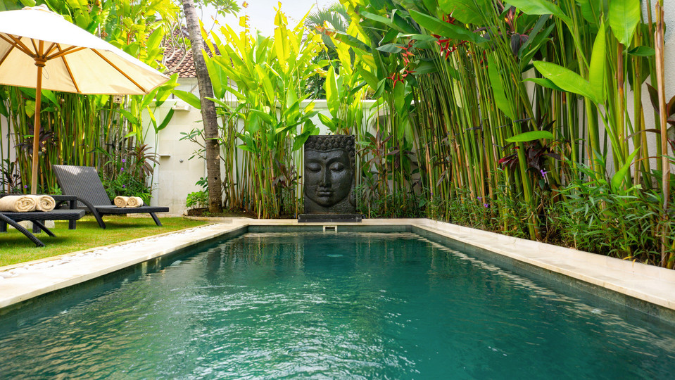 Bali'de Bahçeli ve Havuzlu Geniş 3BR Villa, Bali Villa 2208