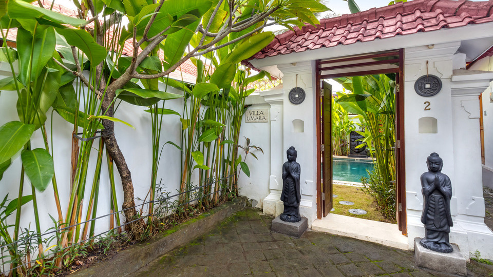 Bali'de Bahçeli ve Havuzlu Geniş 3BR Villa, Bali Villa 2208