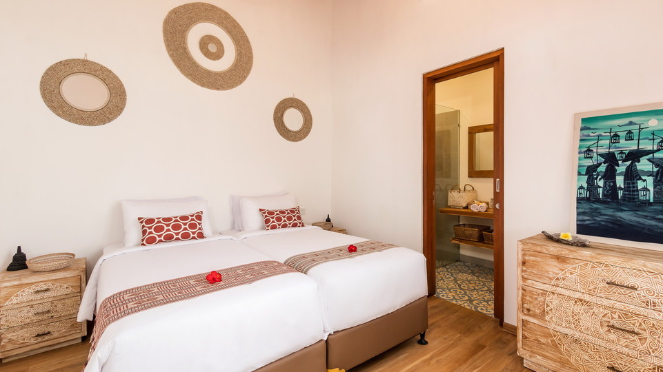 Bali'de Bahçeli ve Havuzlu Geniş 3BR Villa, Bali Villa 2208