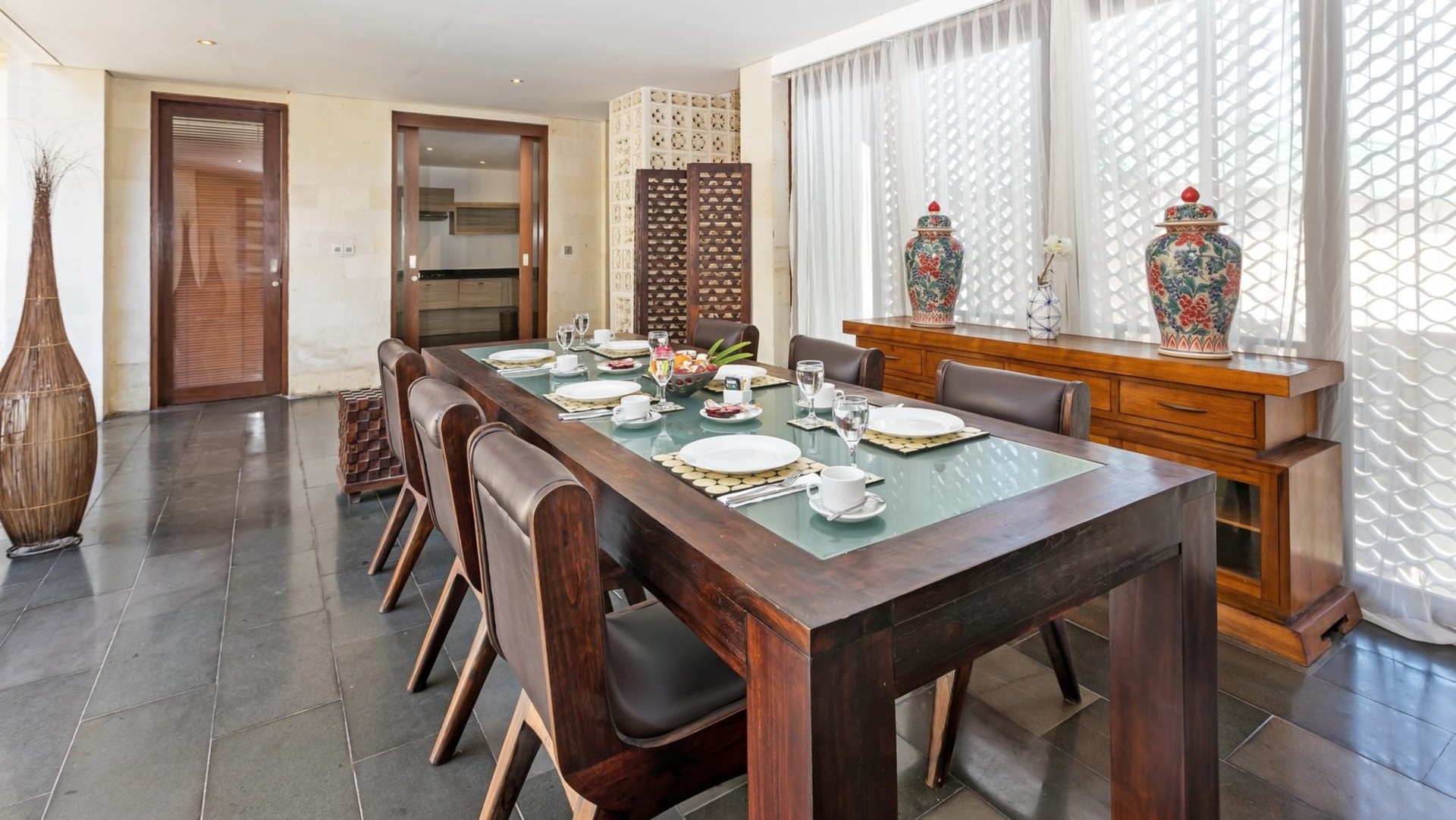 Bali'de Havuzlu, Huzurlu 16 Yatak Odalı Villa, Bali Villa 2209