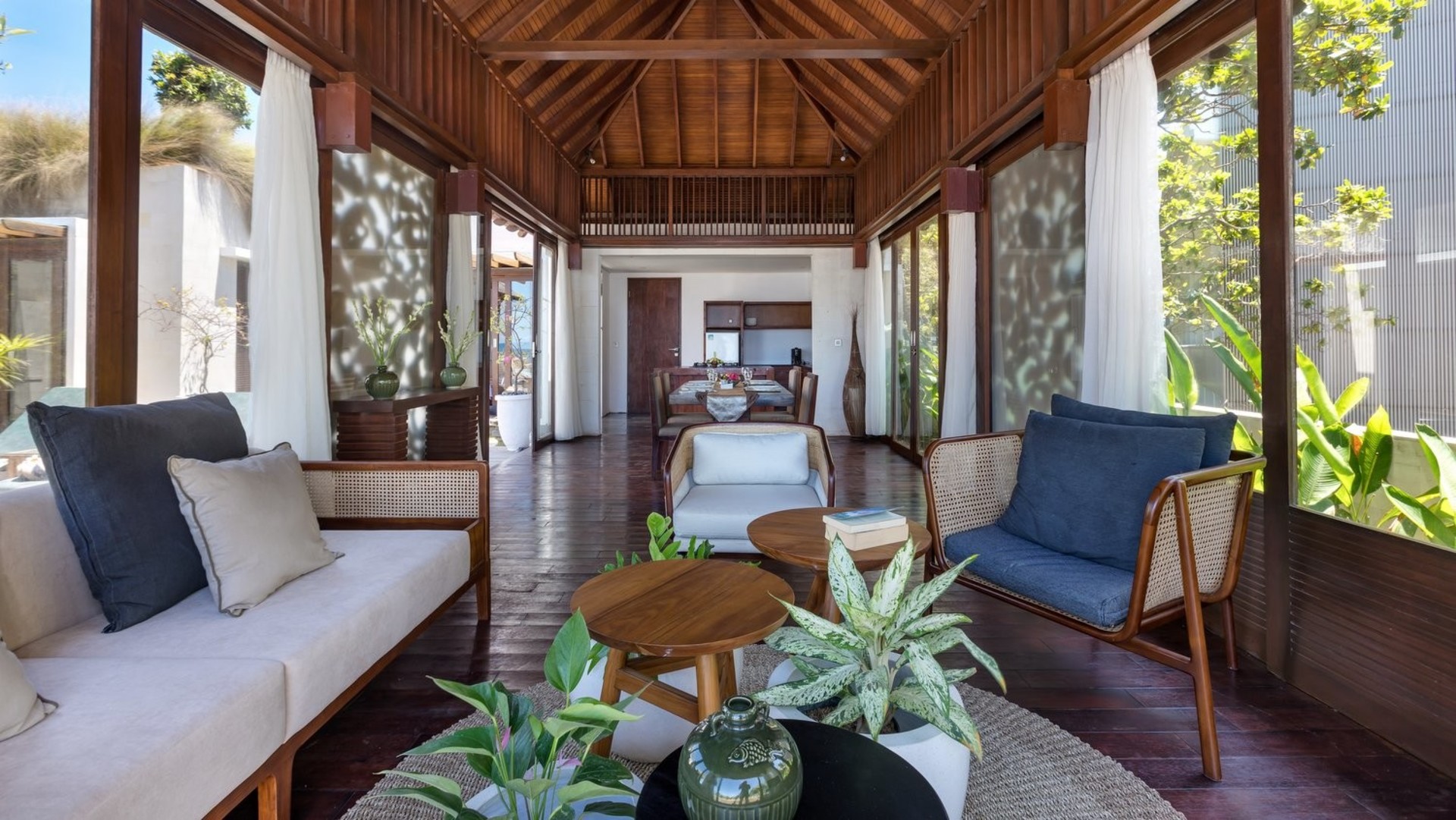 Bali'de Havuzlu, Huzurlu 16 Yatak Odalı Villa, Bali Villa 2209