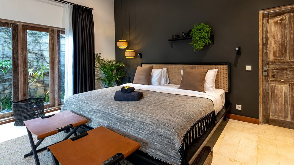 Muhteşem Havuz Alanına Sahip Rahat 4BR Villa, Bali Villa 2210