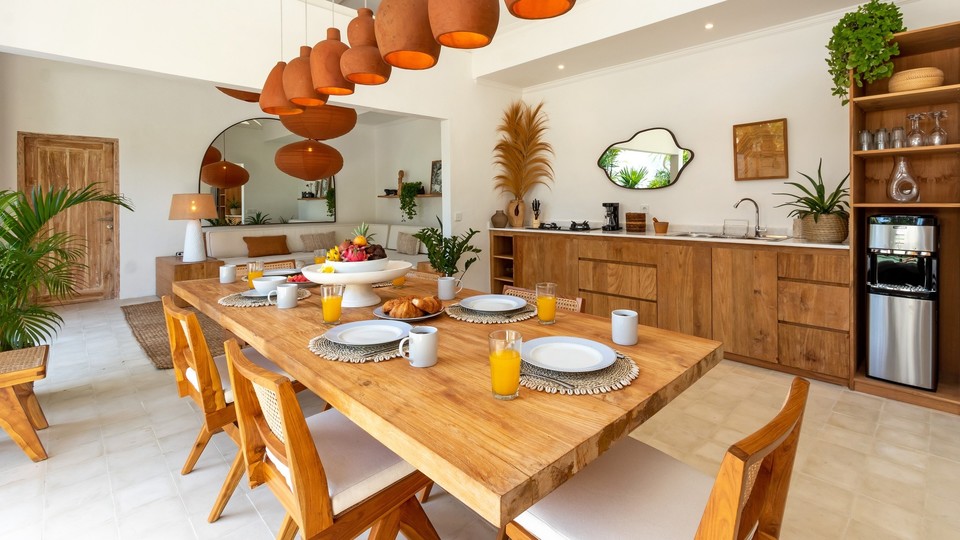 Muhteşem Havuz Alanına Sahip Rahat 4BR Villa, Bali Villa 2210