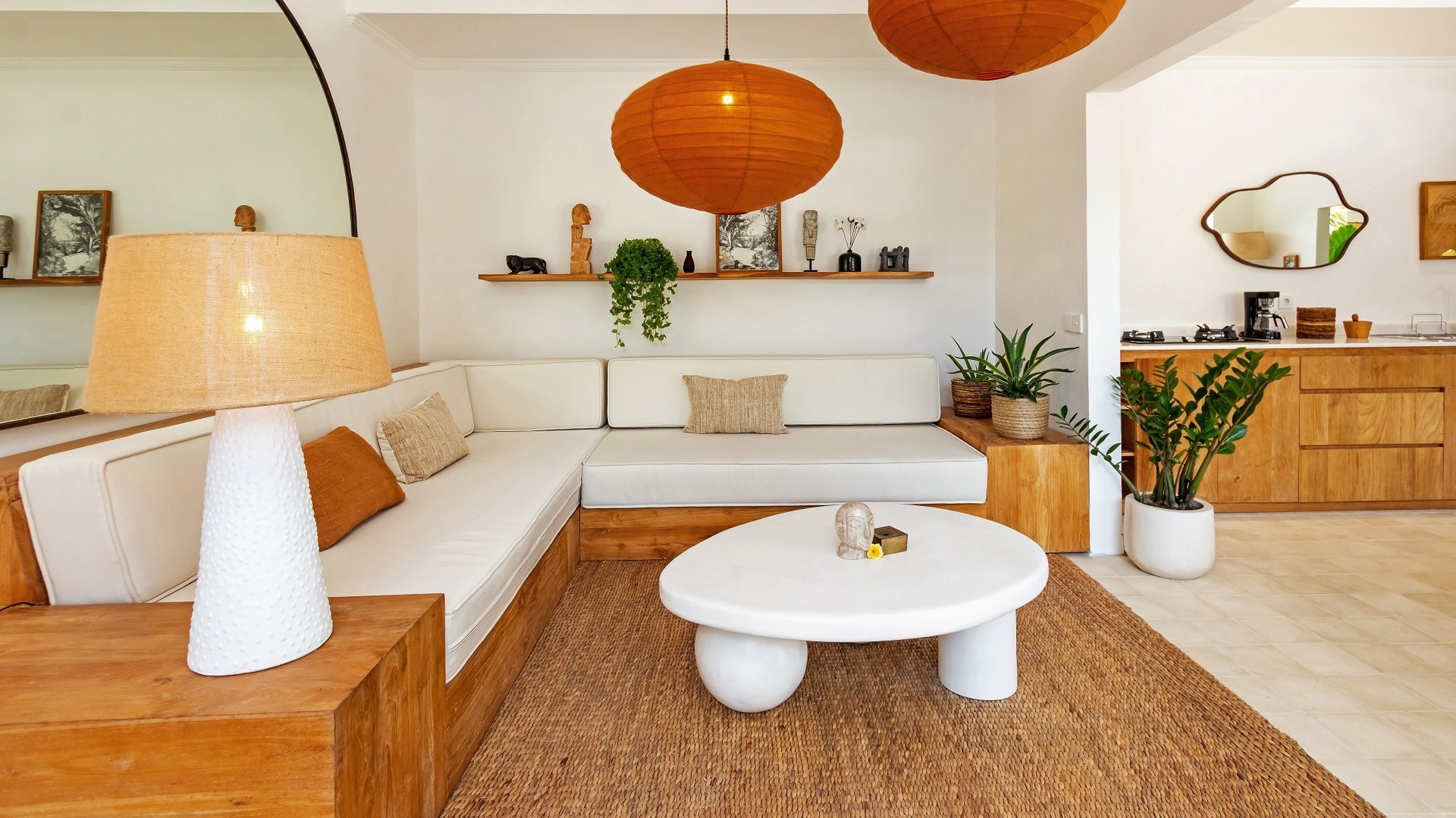 Muhteşem Havuz Alanına Sahip Rahat 4BR Villa, Bali Villa 2210