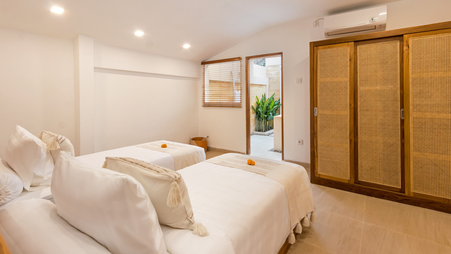 Bali'de Havuzlu Muhteşem 4 Yatak Odalı Villa, Bali Villa 2211