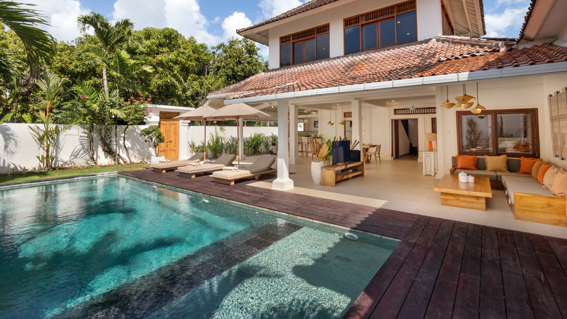 Bali'de Havuzlu Muhteşem 4 Yatak Odalı Villa, Bali Villa 2211
