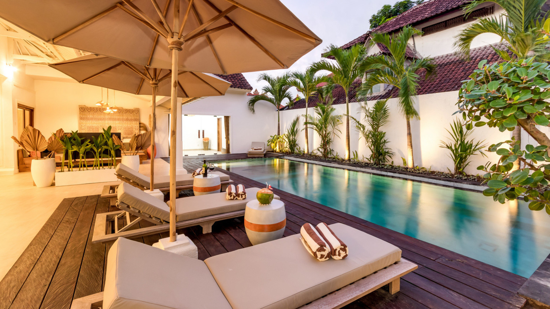 Bali'de Havuzlu Muhteşem 4 Yatak Odalı Villa, Bali Villa 2211