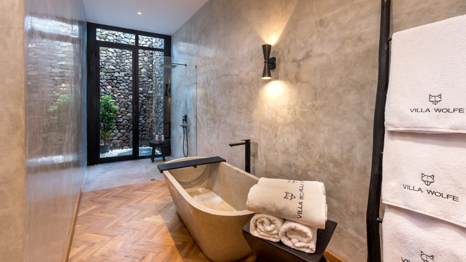 Neşeli 3BR Villa, Havuzlu ve Bahçeli, Bali Villa 2213