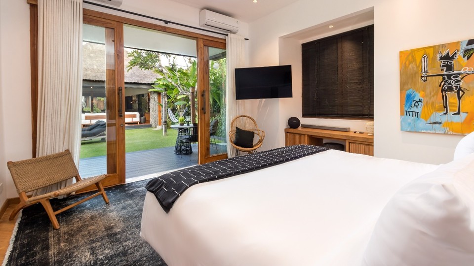 Neşeli 3BR Villa, Havuzlu ve Bahçeli, Bali Villa 2213