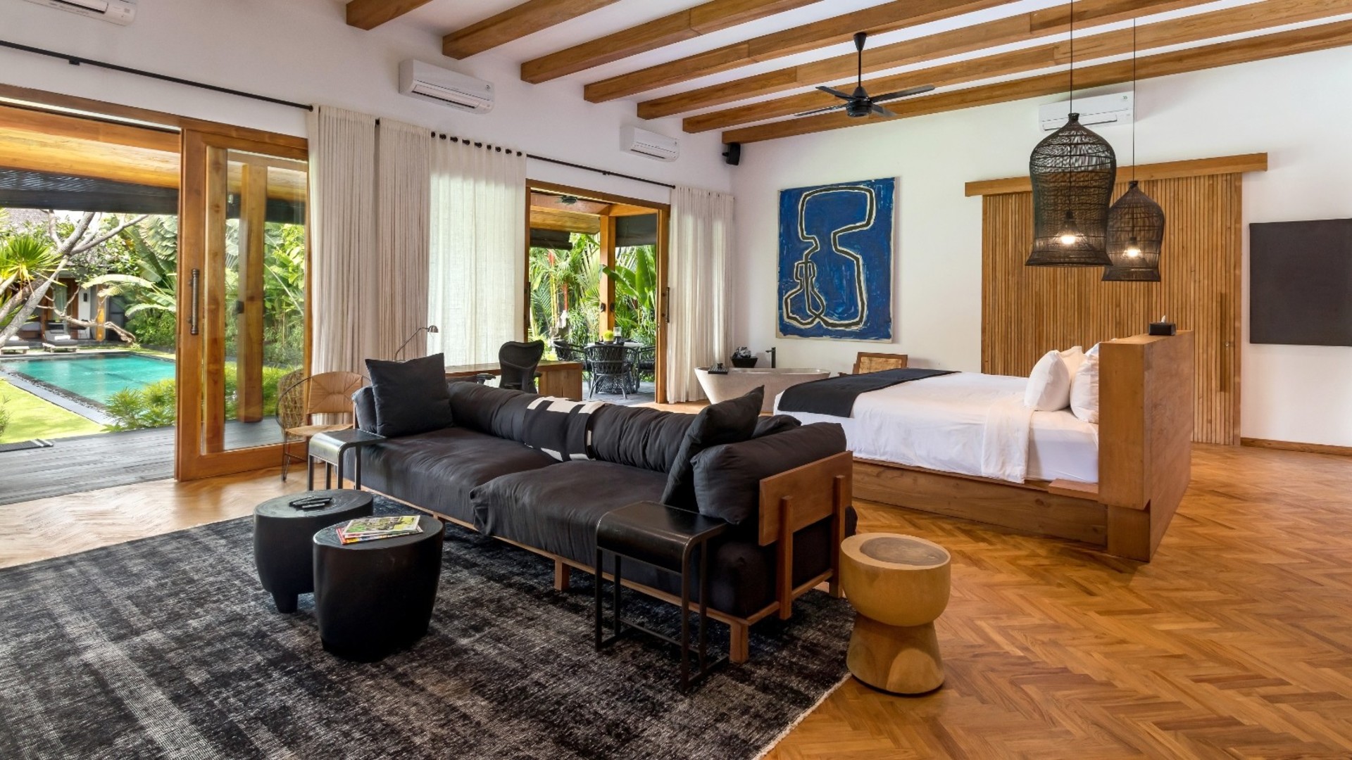 Neşeli 3BR Villa, Havuzlu ve Bahçeli, Bali Villa 2213