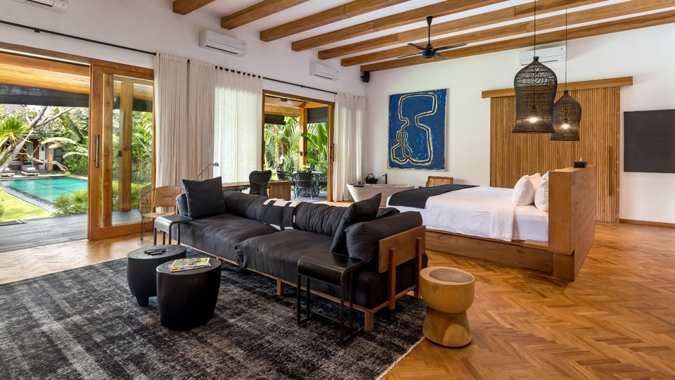 Neşeli 3BR Villa, Havuzlu ve Bahçeli, Bali Villa 2213