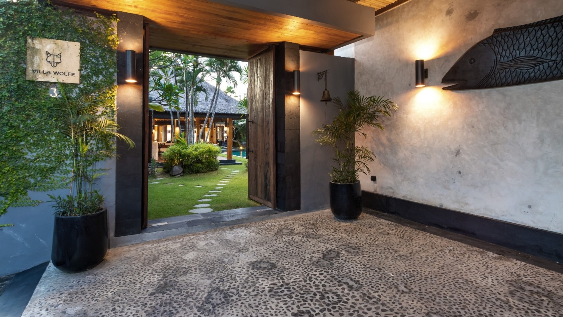 Neşeli 3BR Villa, Havuzlu ve Bahçeli, Bali Villa 2213