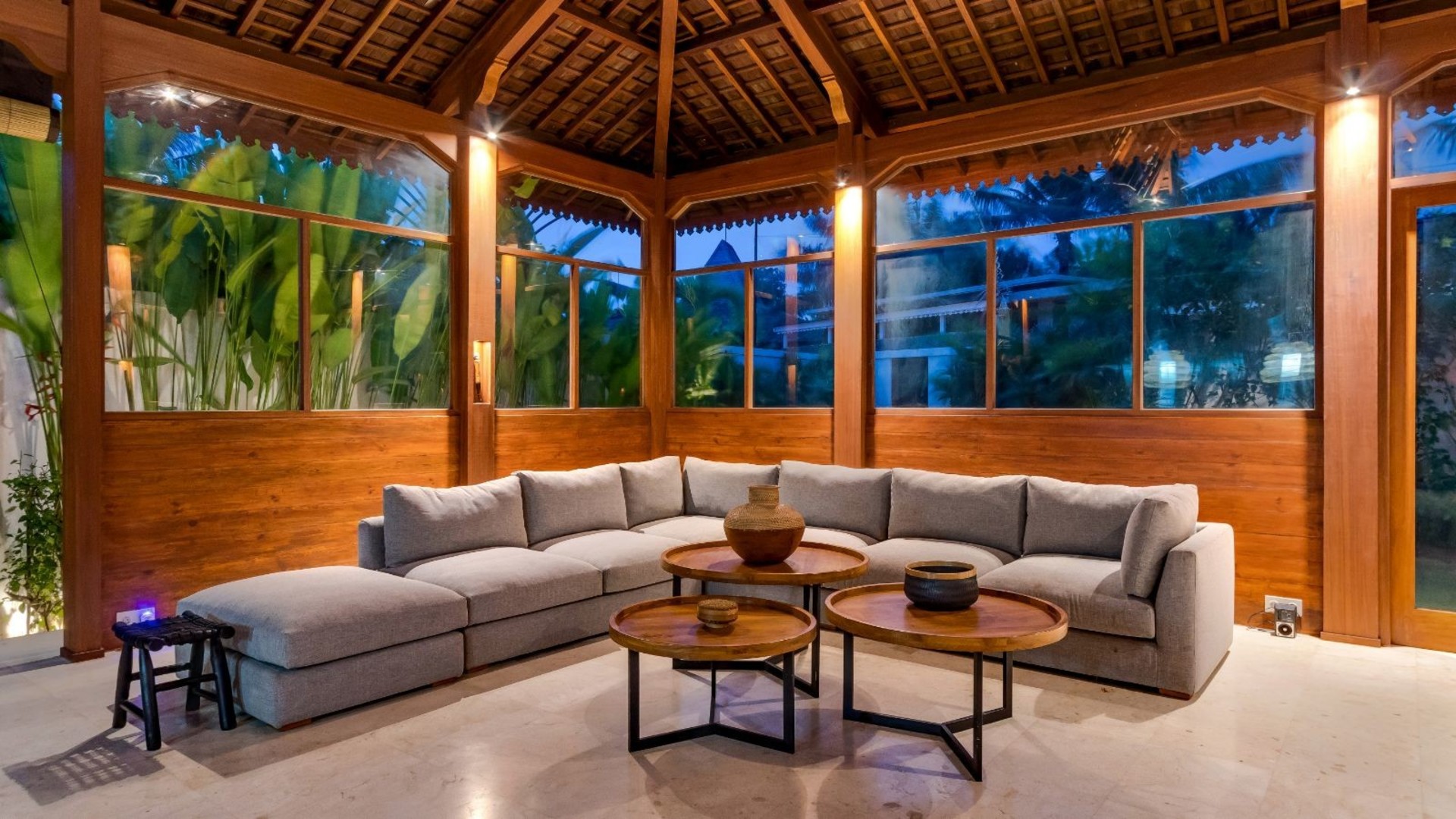 Havuzlu Muhteşem 4BR Villa, Bali Villa 2217