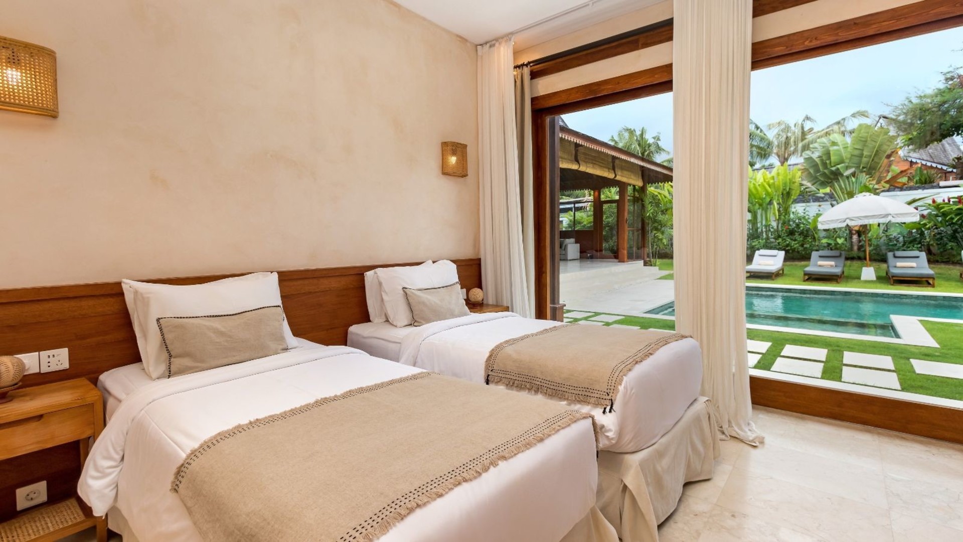 Havuzlu, 9 yatak odalı muhteşem villa, Bali Villa Bali Villa 2218