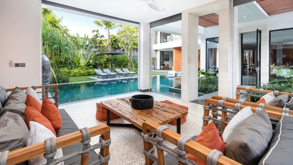 Neşeli 4BR Villa, Havuzlu ve Balkonlu, Bali Villa 2219