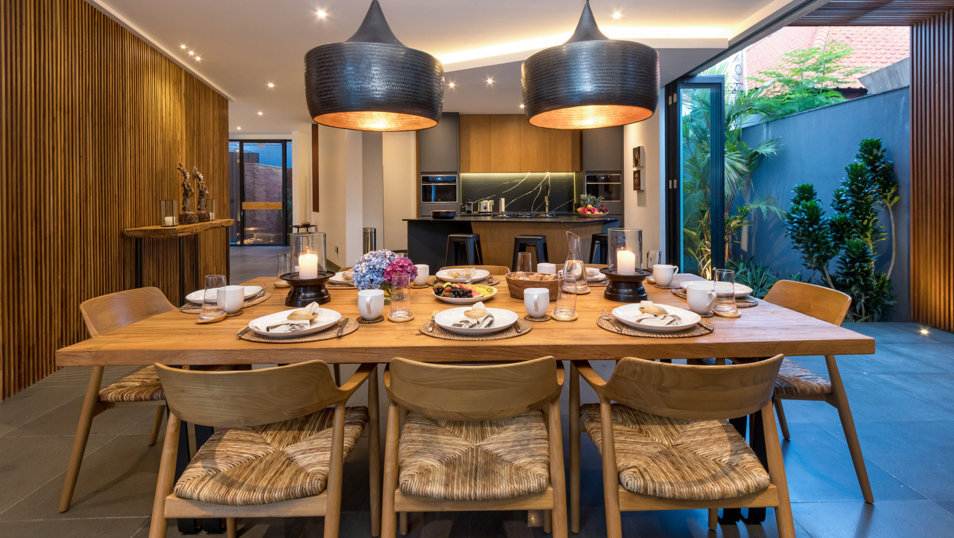 Neşeli 4BR Villa, Havuzlu ve Balkonlu, Bali Villa 2219