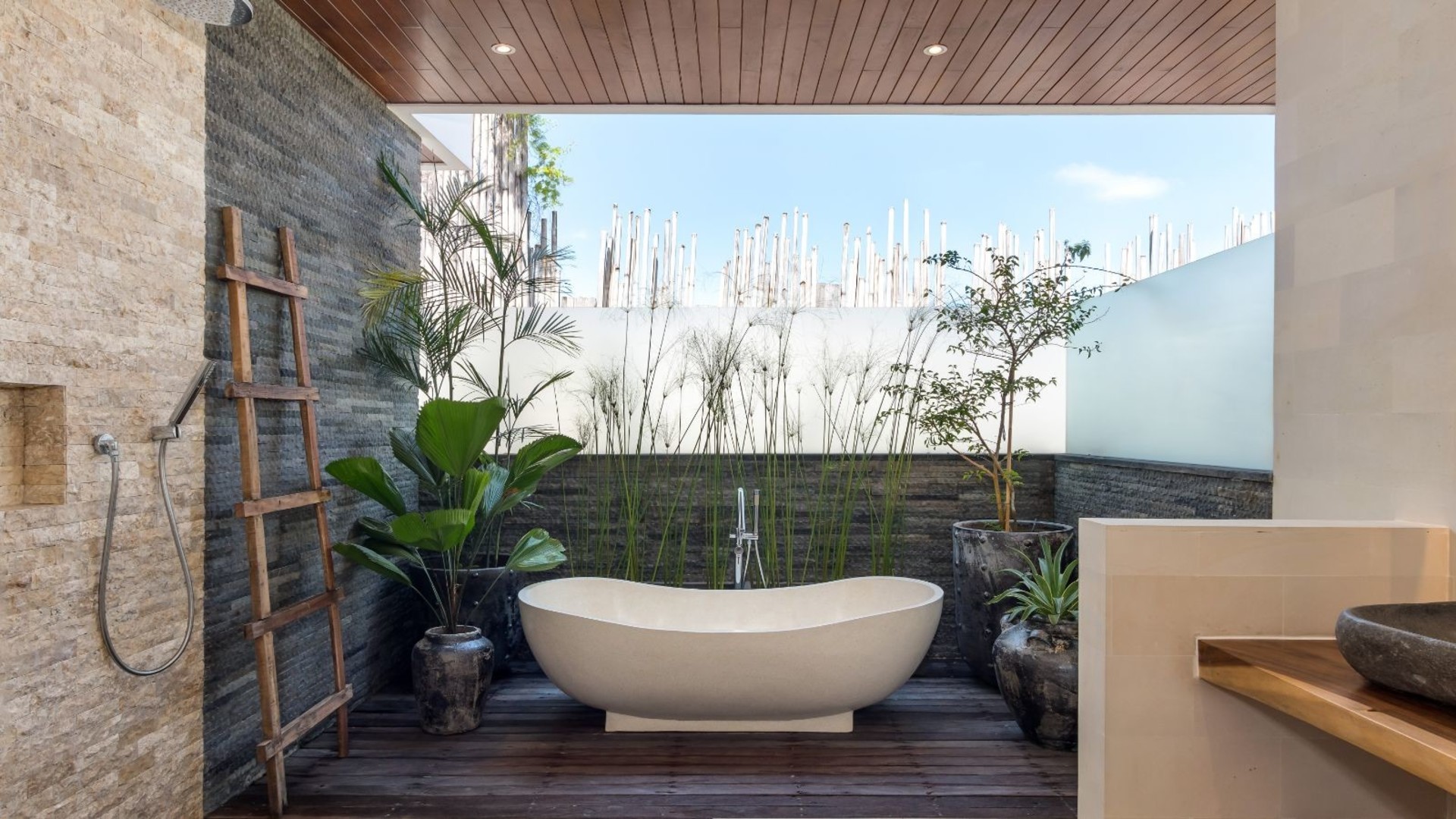 Modern 4BR Villa, Havuzlu ve Balkonlu, Bali Villa 2220