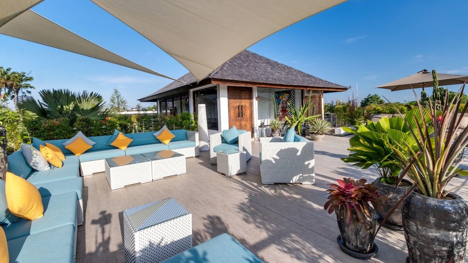 Modern 4BR Villa, Havuzlu ve Balkonlu, Bali Villa 2220