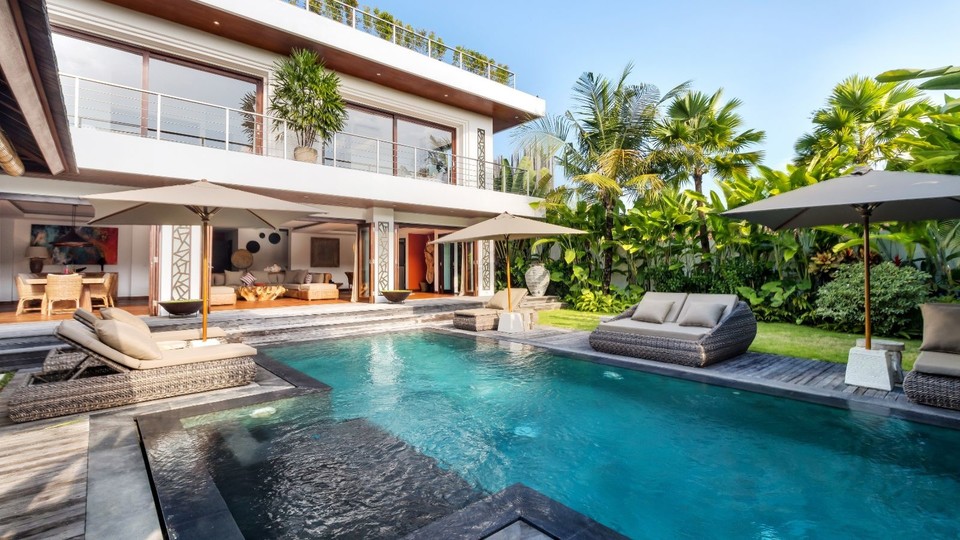 Modern 4BR Villa, Havuzlu ve Balkonlu, Bali Villa 2220