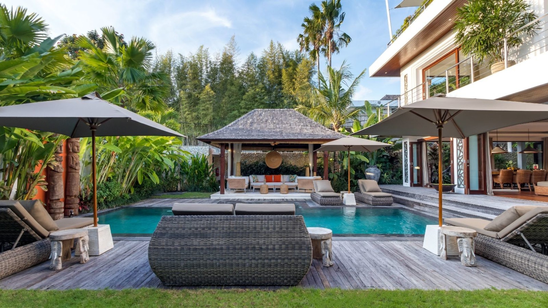 Modern 4BR Villa, Havuzlu ve Balkonlu, Bali Villa 2220