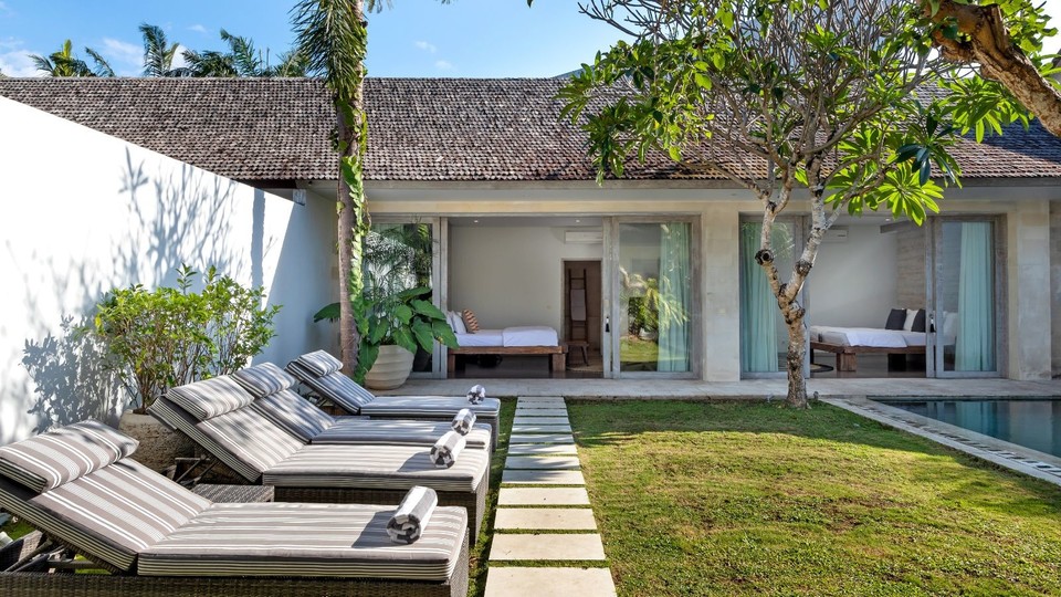 Güneşli 3BR Villa Plaja Yakın, Havuzlu, Bali Villa 2225