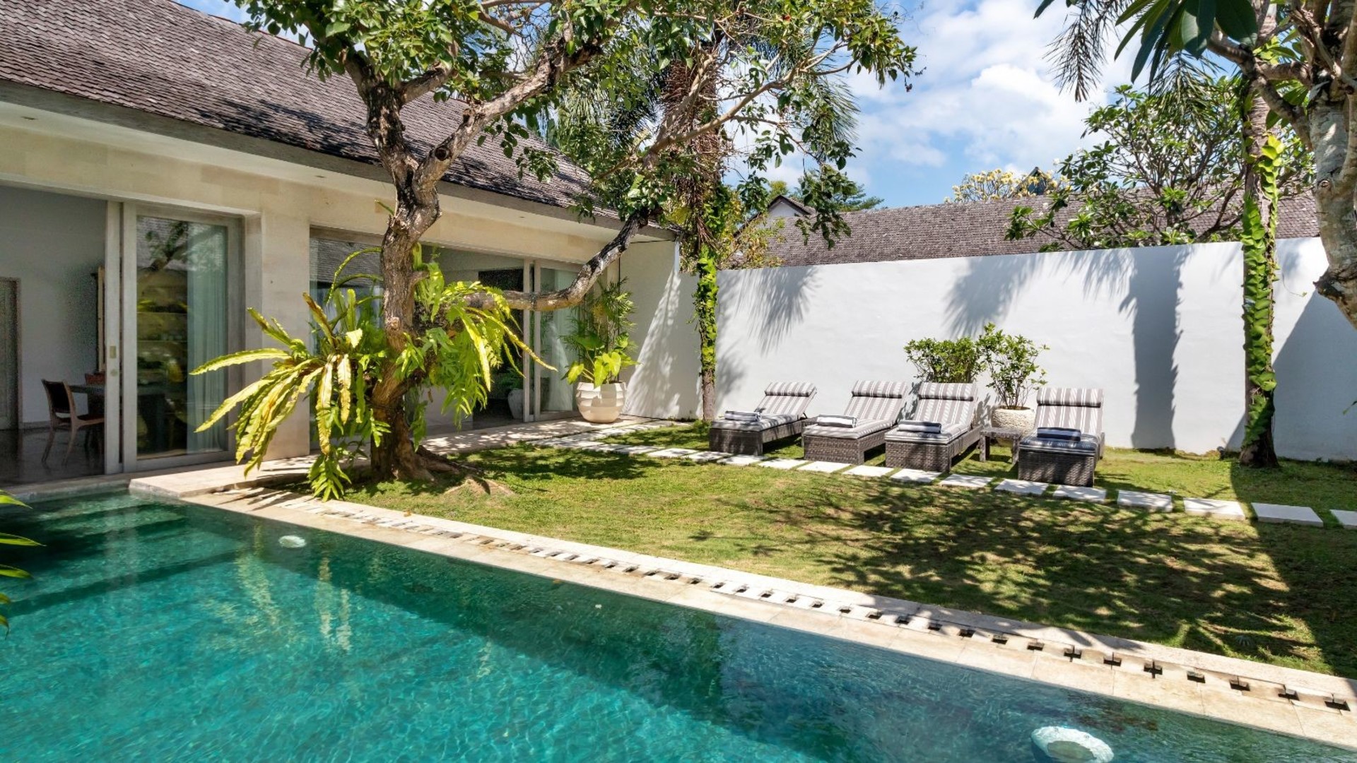 Güneşli 3BR Villa Plaja Yakın, Havuzlu, Bali Villa 2225