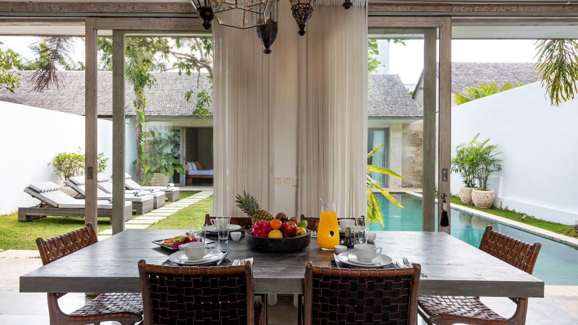 Güneşli 3BR Villa Plaja Yakın, Havuzlu, Bali Villa 2225