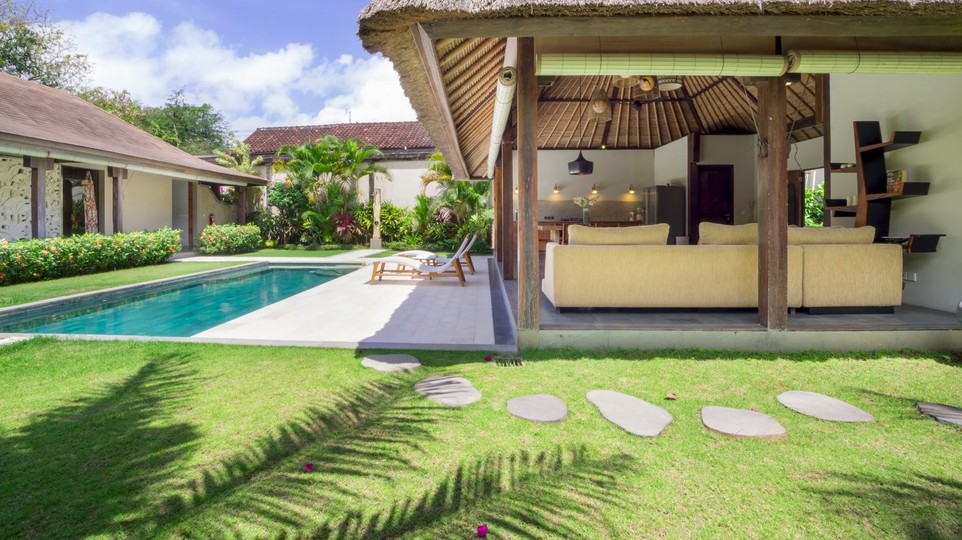 Harika 2BR Villa, Muhteşem Havuzlu ve Bahçeli, Bali Villa 2226