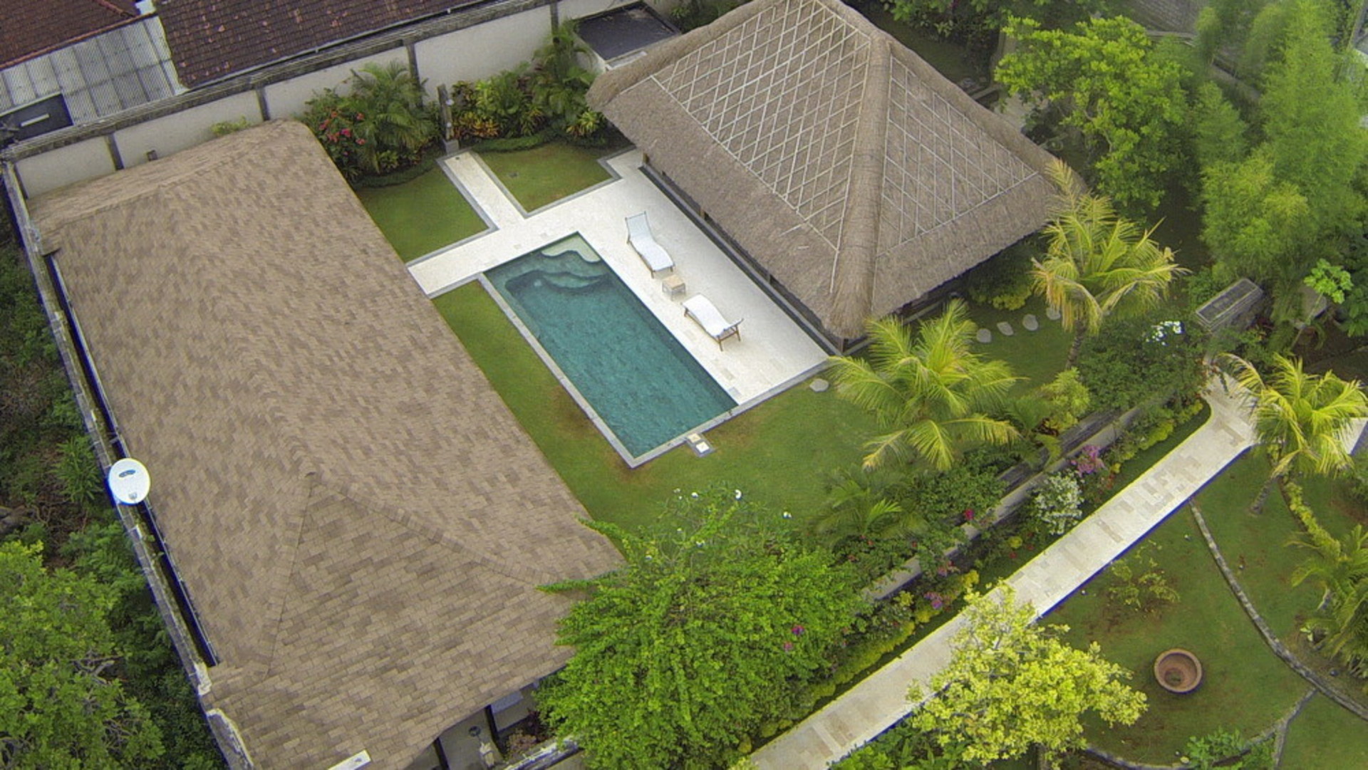 Harika 2BR Villa, Muhteşem Havuzlu ve Bahçeli, Bali Villa 2226