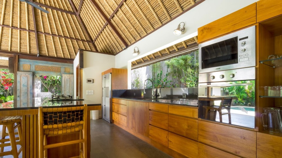 Geniş 2BR Villa, Havuzlu ve Bahçeli, Bali Villa 2227