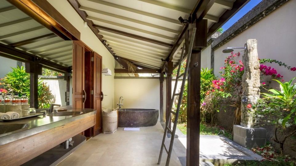 Geniş 2BR Villa, Havuzlu ve Bahçeli, Bali Villa 2227