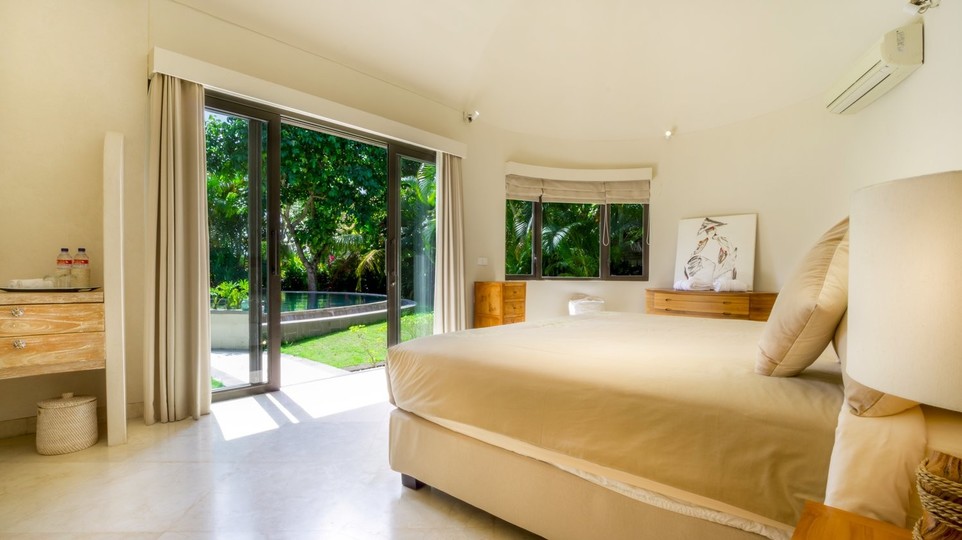 Geniş 2BR Villa, Havuzlu ve Bahçeli, Bali Villa 2227