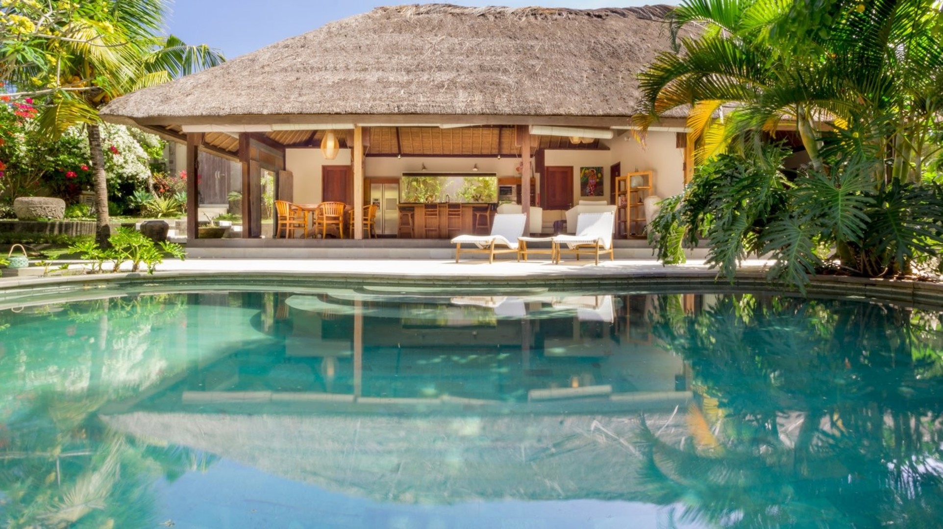 Geniş 2BR Villa, Havuzlu ve Bahçeli, Bali Villa 2227