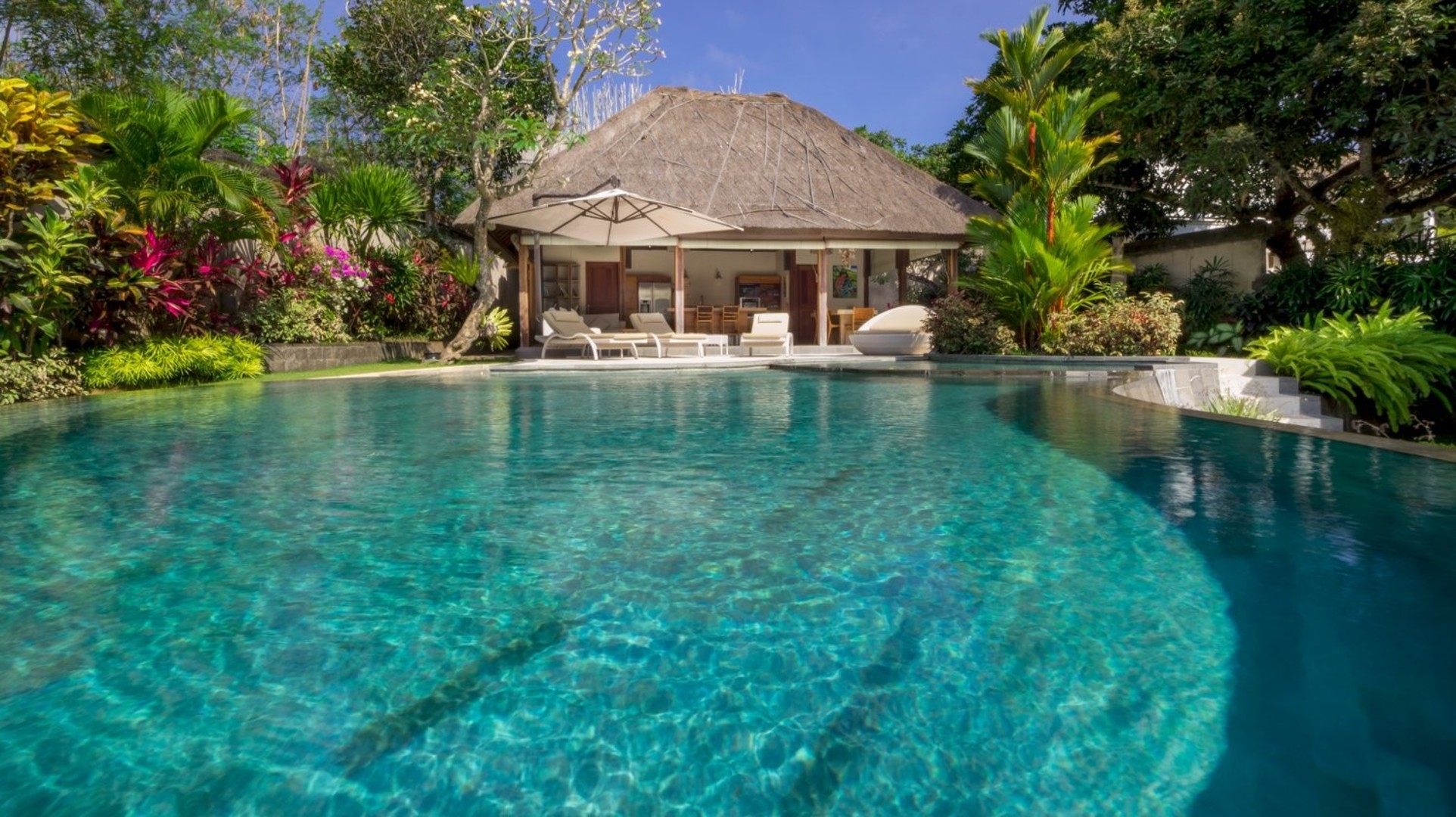 Fantastik 3BR Villa, Havuzlu ve Bahçeli, Bali Villa 2228