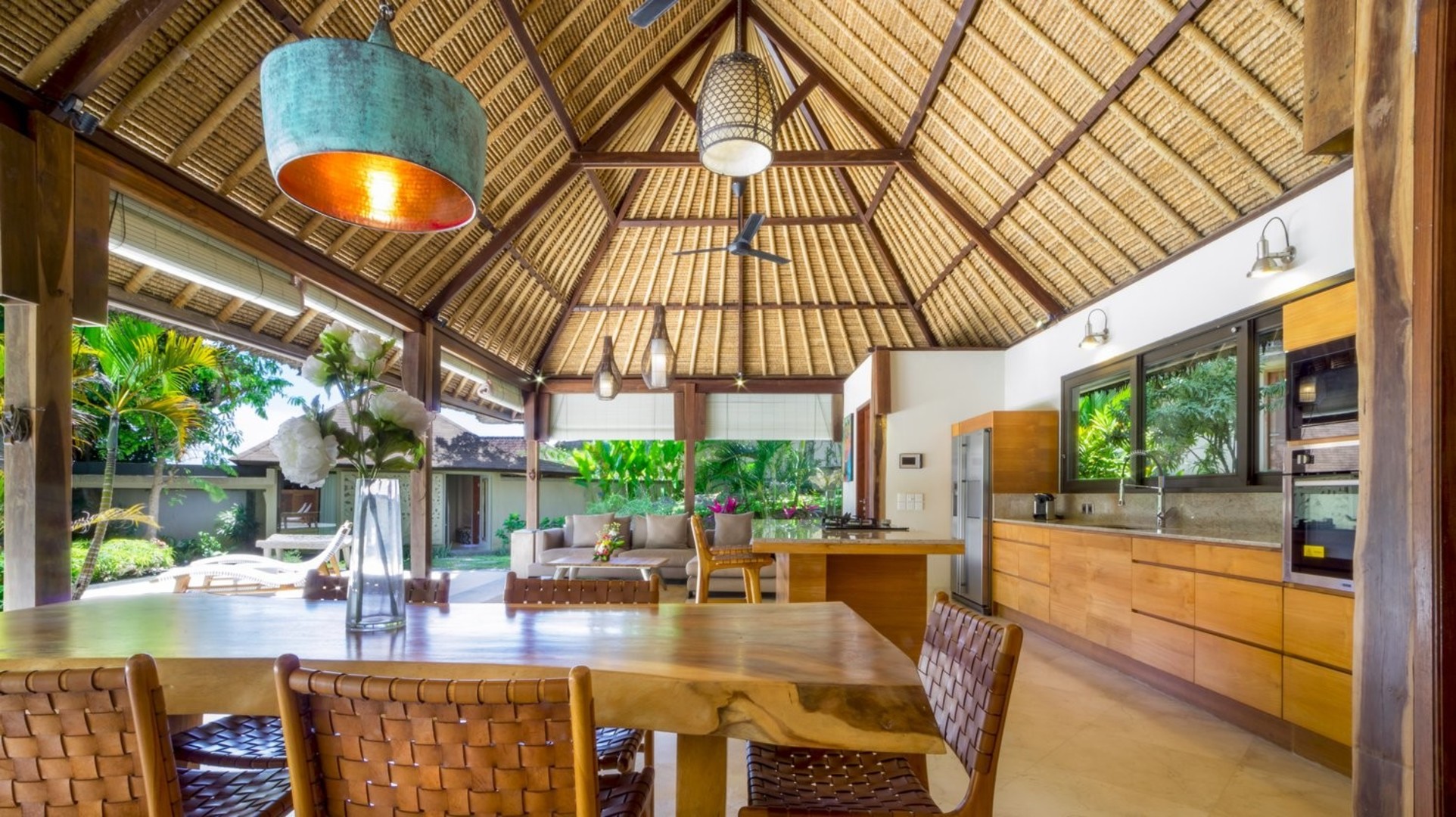 Havuzlu ve Bahçeli Dreamy 3BR Villa, Bali Villa 2229