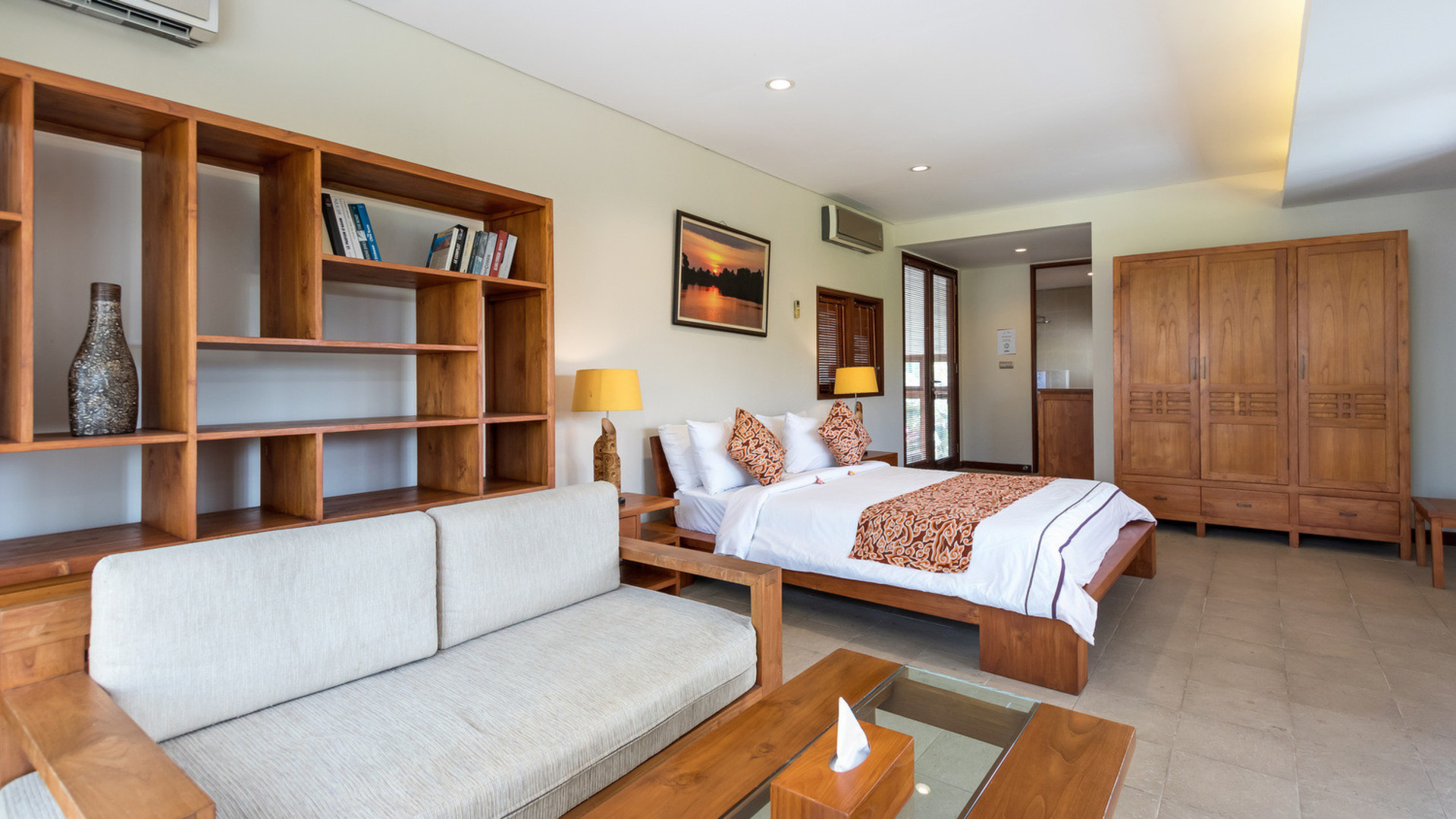 Geniş 4BR Villa, Havuzlu ve Bahçeli, Bali Villa 2233