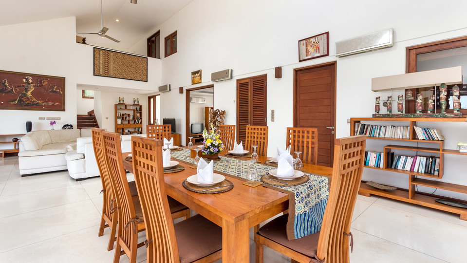 Geniş 4BR Villa, Havuzlu ve Bahçeli, Bali Villa 2233