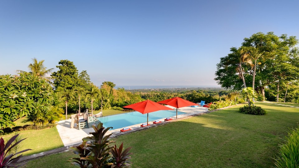 Muhteşem Havuz ve Deniz Manzaralı Güzel 3BR Villa, Bali Villa 2235
